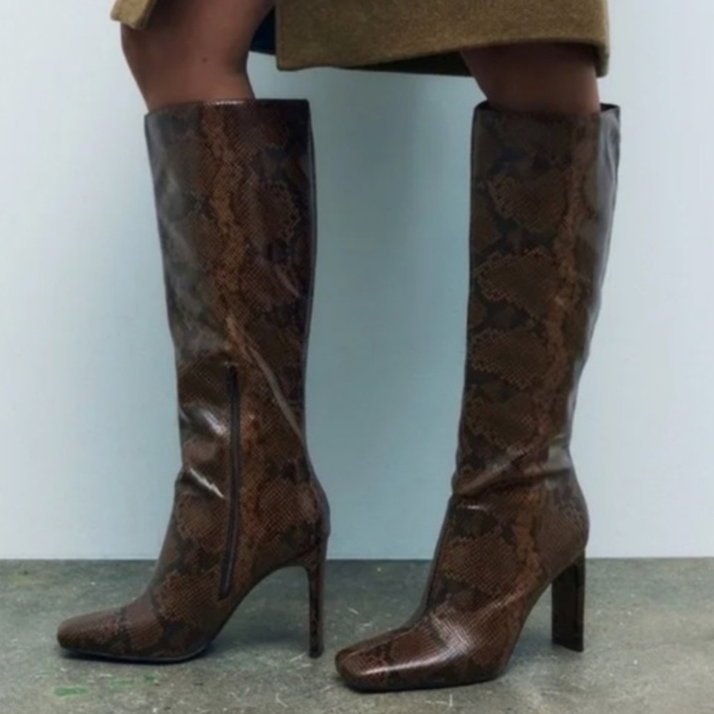 Zara Dark Brown Heeled Boots